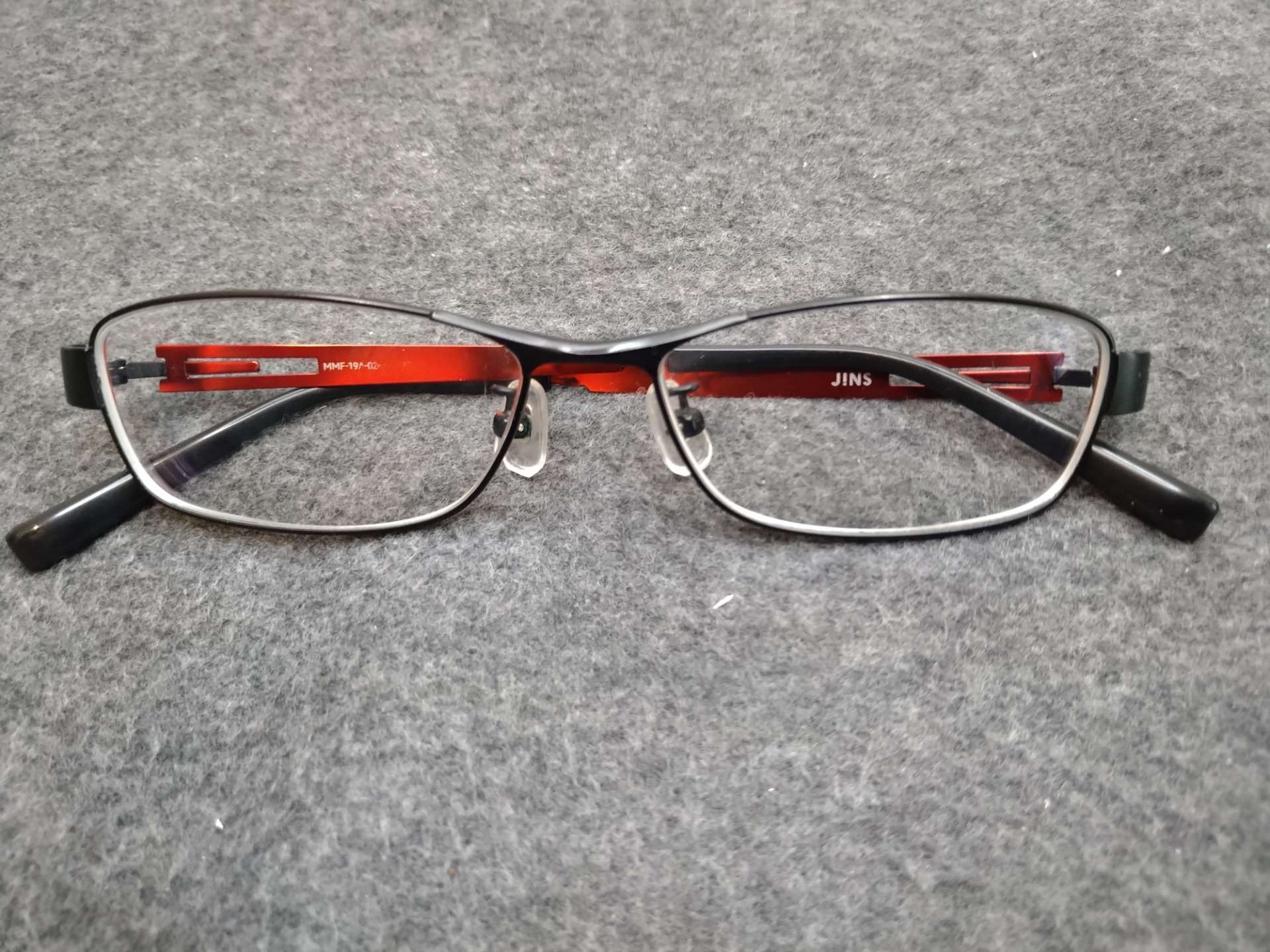 メガネとサングラス